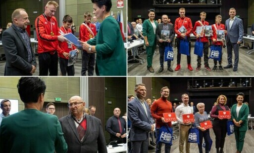 Zdjęcie do Podziękowania, gratulacje i powitania na październikowej sesji Rady Miejskiej